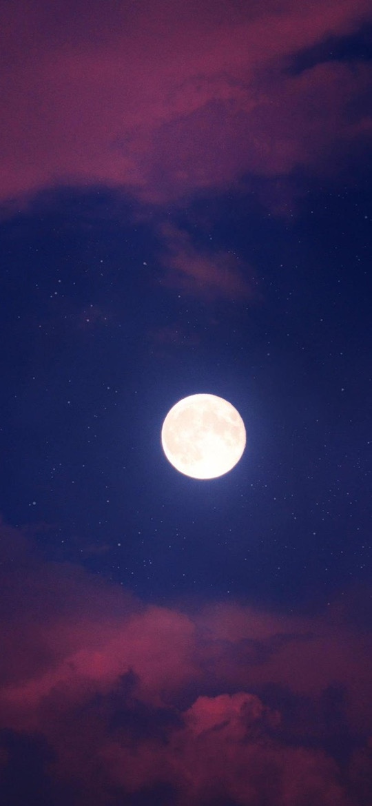 Full Moon: Strawberry Moon. Last Super Moon of 2021! Get your manifestation on&nbsp;loves!!!